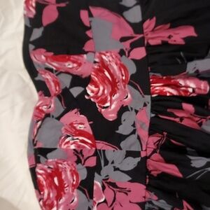 Charlotte Russe Strapless Black with Shades of Pink Roses with Gray Leaves Large